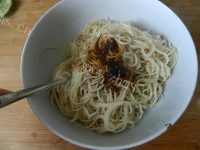 美味的上海葱油拌面