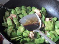 自己做的荷兰豆炒肉做法图解6)