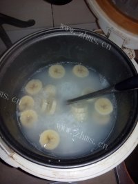 美味的香蕉粥做法图解5)