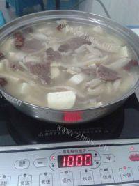 自制牛肉火锅