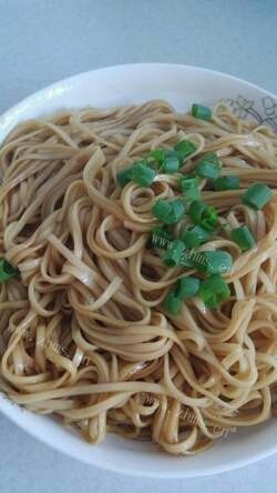 特色美食葱油拌面
