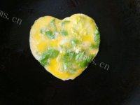 鲜香的芹菜叶鸡蛋饼做法图解6)