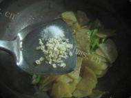 五味俱全的尖椒土豆片做法图解8)