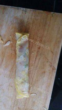 香醇的鸡蛋卷饼做法图解2)