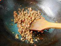 家常菜豆花牛肉做法图解6)