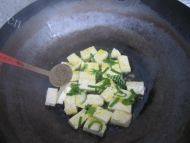 超级好喝的菠菜豆腐汤的做法图解七