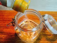 好吃的醋泡香蕉做法图解2)