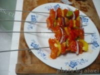 可口的彩椒鸡肉串做法图解4)