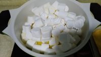 自制花生牛轧糖做法图解4)