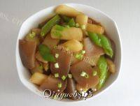 美味的魔竽豆腐炒山药做法图解11)