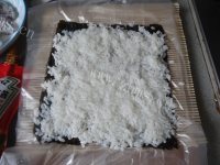 香气浓郁的火龙果寿司做法图解6)