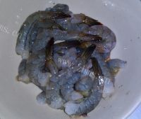 家常菜虾仁西兰花做法图解2)