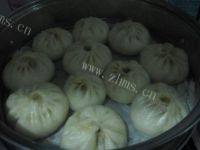 自己做的香菇肉包