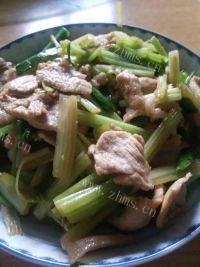 家常菜芹菜炒肉
