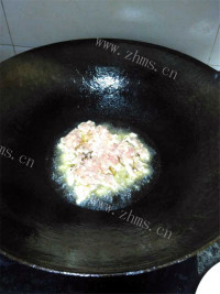 喷香的平菇炒肉做法图解6)