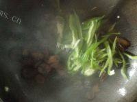 家常菜香菇炒肉片
