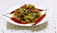 美味的葱爆孜然羊肉做法图解6)