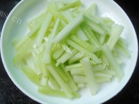 家常菜干煸牛肉丝做法图解3)
