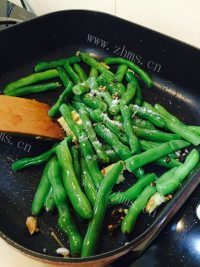 家常菜炒四季豆做法图解5)