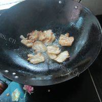 简易版春笋炒肉做法图解5)