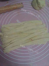 自己做的手撕葱油饼做法图解10)
