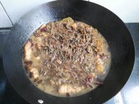 热腾腾的梅干菜烧肉做法图解9)