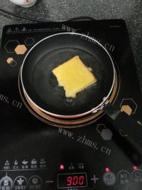 自制鸡蛋吐司做法图解3)
