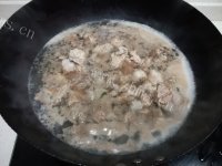 唇齿留香的羊肉炖山药做法图解3)