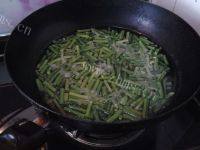 家常番茄炒豇豆做法图解6)