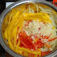 简易三色土豆丝做法图解4)
