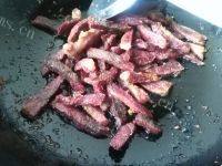 诱人的麻辣牛肉干做法图解3)