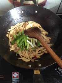 家常菜手撕杏鲍菇