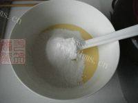 自制蔓越莓酸奶蛋糕做法图解5)
