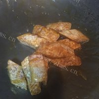 鲜美可口的拔丝芋头做法图解6)