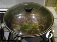 家常菜胡萝卜烧肉做法图解6)