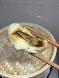 可口的肉馅儿包做法图解6)