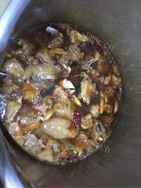 美味的红焖羊排做法图解4)