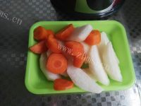 可口益生菌胡萝卜梨汁做法图解2)