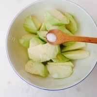 营养美味的一锅大乱炖做法图解2)