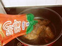 开胃的蜜汁鸡翅做法图解8)