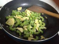 「DIY美食」苦瓜炒蛋