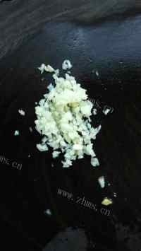 美味的蒜香南瓜做法图解2)