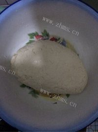 自制椒盐花卷做法图解1)