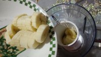色香味浓的香蕉奶昔做法图解4)