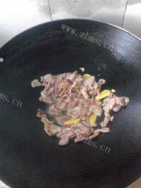 家常菜金针菇炒肉片做法图解4)