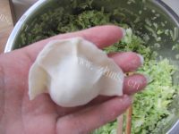 美味的南瓜鸡蛋水饺做法图解12)