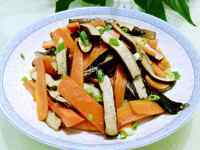 家常菜胡萝卜炒豆干