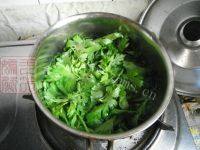 简单的凉拌芹菜叶做法图解3)
