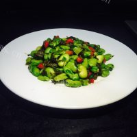 家常菜炒蚕豆
