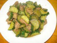 诱人青瓜炒肉片